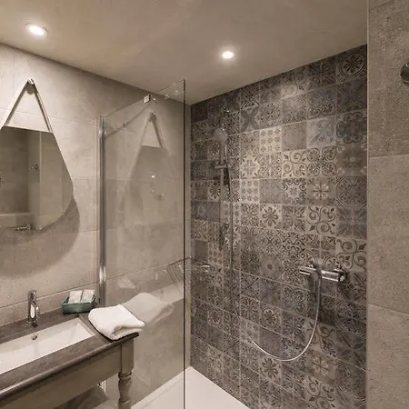 Hotell Nouvel Du Commerce 3*